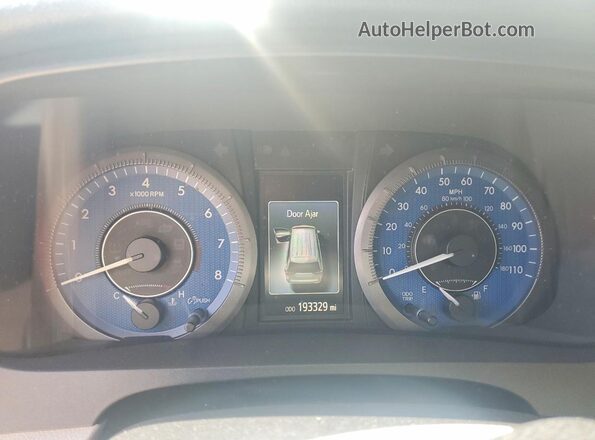 5TDZZ3DC6LS046050 2020 TOYOTA SIENNA White Instrument cluster view