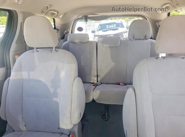 5TDZZ3DC6LS046050 2020 TOYOTA SIENNA White Rear seats view