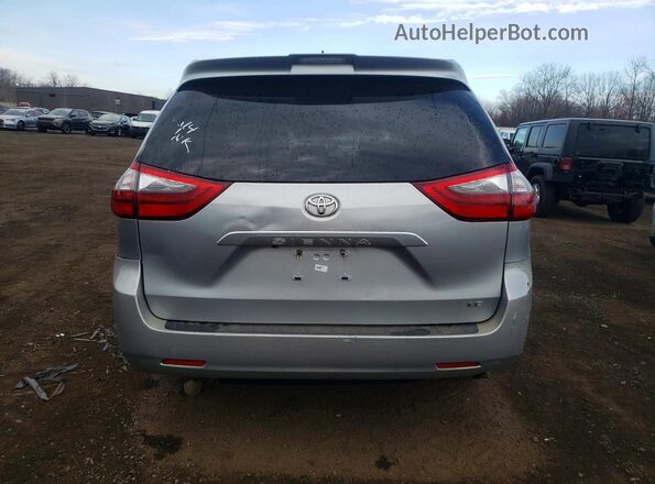 5TDZZ3DC6LS082790 2020 TOYOTA SIENNA Silver Widok z tyłu