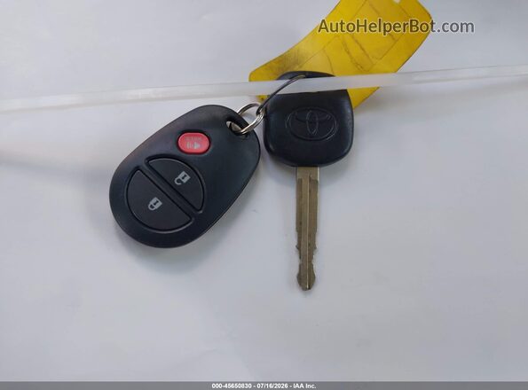 5TDZZ3DC9HS879042 2017 TOYOTA SIENNA Gray Widok deski rozdzielczej