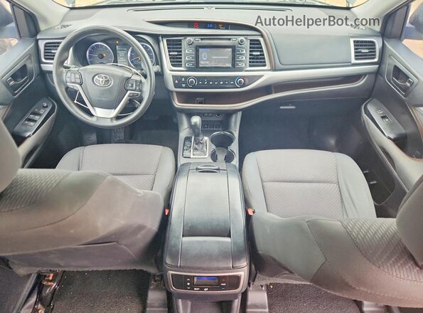 5TDZZRFH0JS243630 2018 TOYOTA HIGHLANDER Black Dashboard view