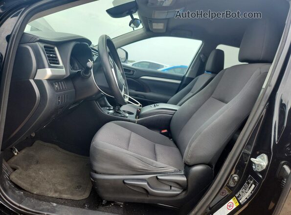 5TDZZRFH0JS243630 2018 TOYOTA HIGHLANDER Black Front interior view