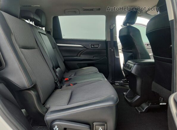 5TDZZRFH0KS311636 2019 TOYOTA HIGHLANDER White Вид задньої частини салону