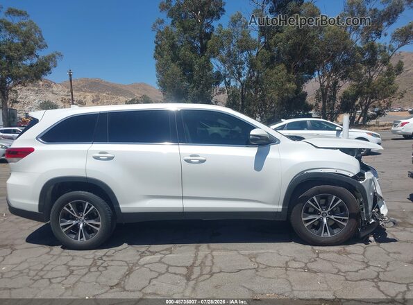 5TDZZRFH0KS322037 2019 TOYOTA HIGHLANDER White 360 interior view