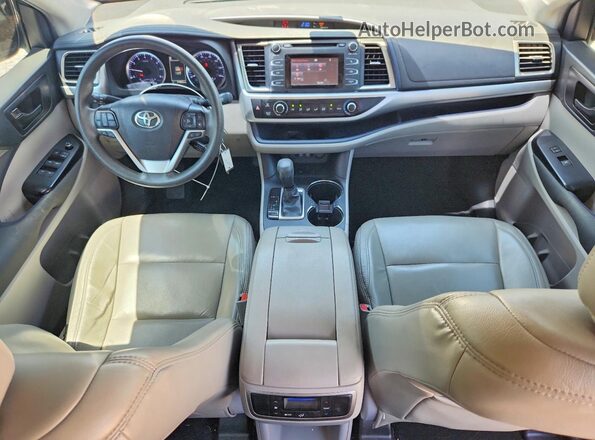 5TDZZRFH2KS336134 2019 TOYOTA HIGHLANDER Blue Dashboard view