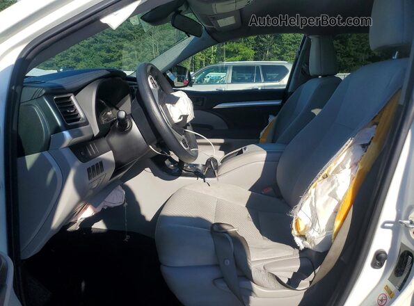 5TDZZRFH5HS211184 2017 TOYOTA HIGHLANDER Белый Вид салона спереди
