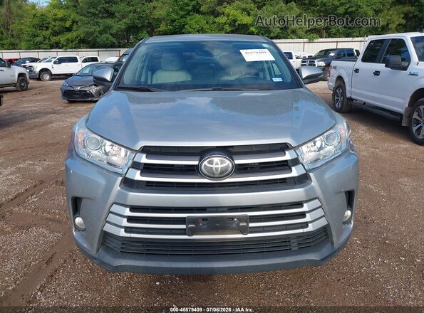 5TDZZRFH5HS229376 2017 TOYOTA HIGHLANDER White Vista del cuadro de instrumentos