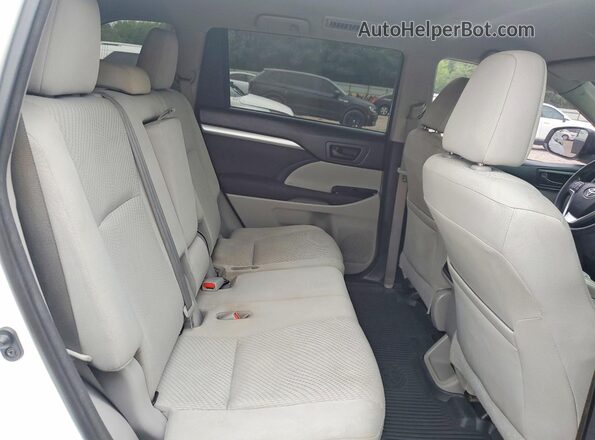5TDZZRFHXHS201458 2017 TOYOTA HIGHLANDER White Rear interior view