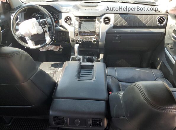 5TFAW5F16JX751807 2018 TOYOTA TUNDRA Черный Вид панели приборов