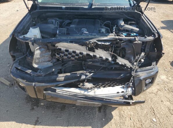 5TFAW5F16JX751807 2018 TOYOTA TUNDRA Черный Вид задней части салона