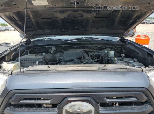 5TFAX5GN4KX138570 2019 TOYOTA TACOMA Gray Вид задньої частини салону
