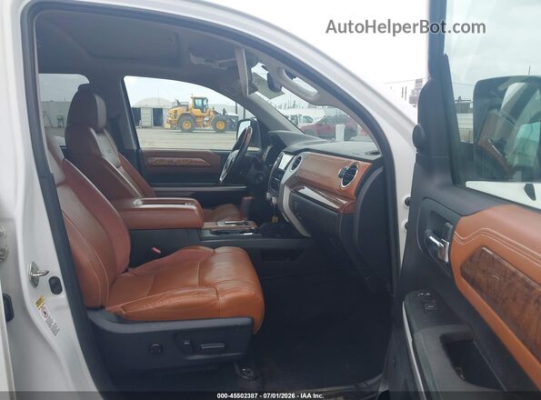 5TFAY5F10GX492847 2016 TOYOTA TUNDRA White Front interior view