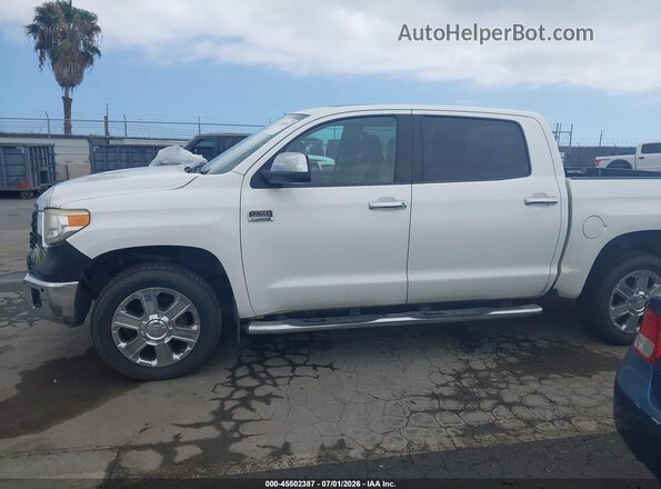 5TFAY5F10GX492847 2016 TOYOTA TUNDRA White 360 interior view