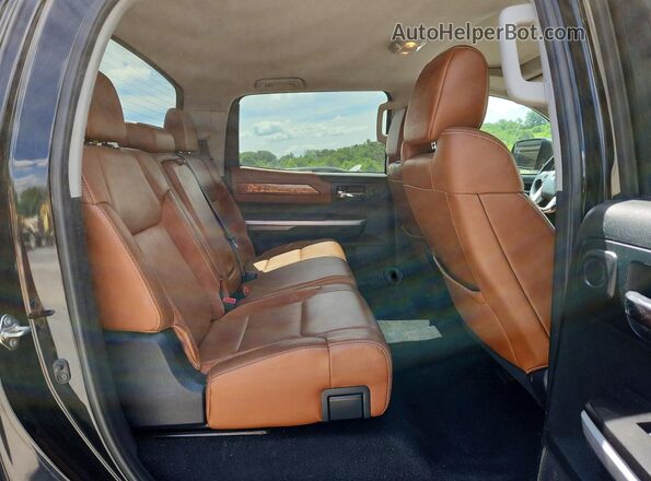 5TFAY5F19HX603431 2017 TOYOTA TUNDRA Black Vista de los asientos traseros