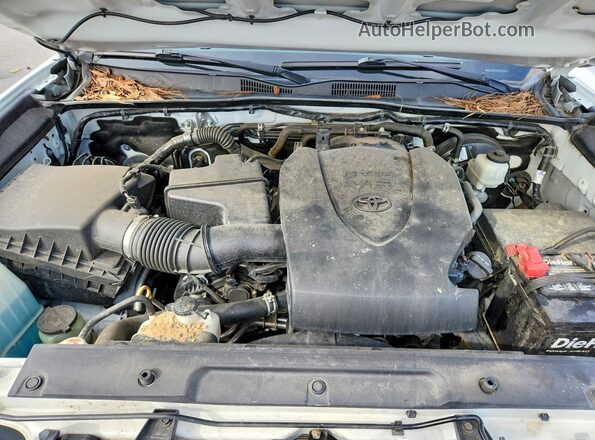 5TFAZ5CN6LX090720 2020 TOYOTA TACOMA White უკანა სალონის ხედი
