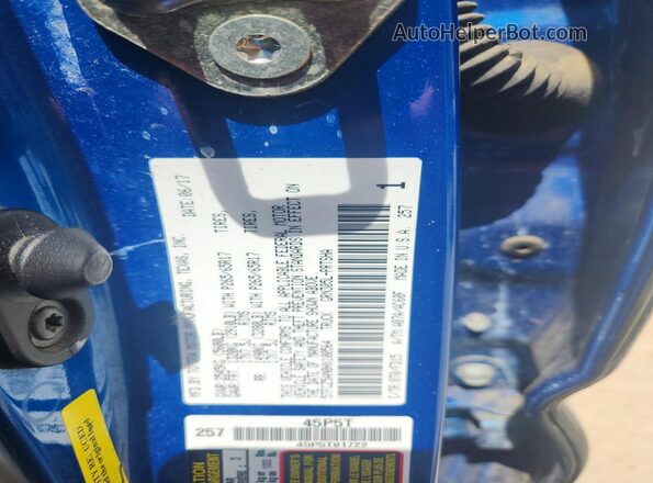 5TFCZ5AN0HX100564 2017 TOYOTA TACOMA Blue Vista del compartimento del motor
