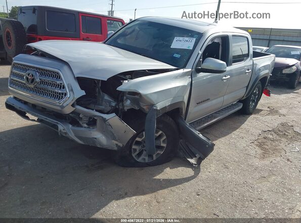 5TFCZ5AN0HX111659 2017 TOYOTA TACOMA Silver Передня ліва чверть