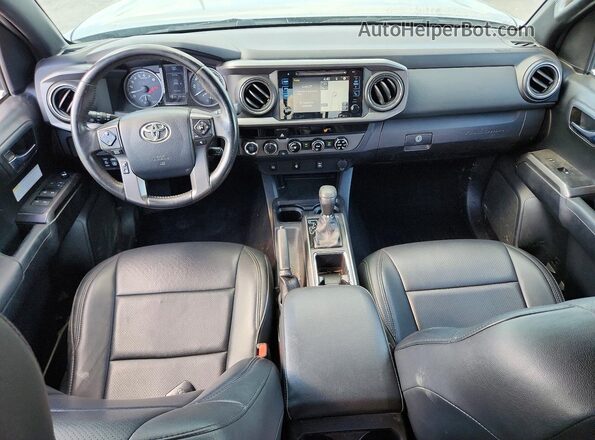 5TFCZ5AN2HX089907 2017 TOYOTA TACOMA Silver Vista del salpicadero