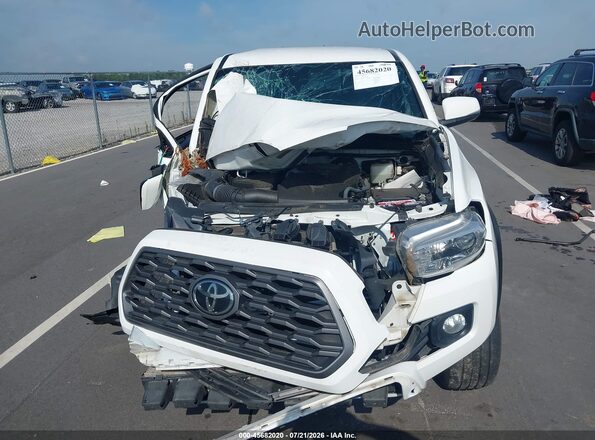5TFCZ5ANXMX269582 2021 TOYOTA TACOMA White უკანა სალონის ხედი