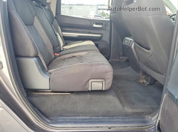5TFDW5F10GX505129 2016 TOYOTA TUNDRA Gray Widok tylnych siedzeń