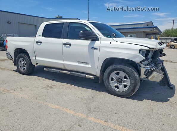 5TFDW5F12GX551979 2016 TOYOTA TUNDRA Белый Передняя правая четверть