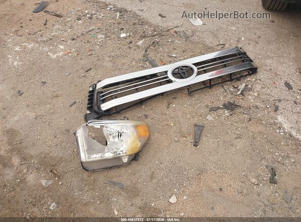 5TFDW5F12HX636760 2017 TOYOTA TUNDRA Gray Instrument cluster view