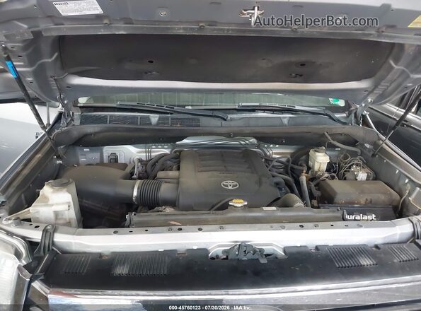 5TFDW5F13HX592199 2017 TOYOTA TUNDRA Gray Rear view