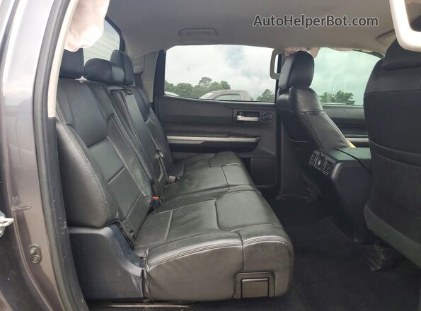 5TFDW5F13JX718549 2018 TOYOTA TUNDRA Gray Rear seats view