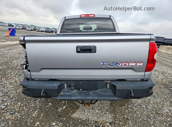 5TFDW5F16GX528902 2016 TOYOTA TUNDRA Silver Widok z tyłu