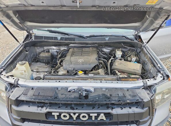5TFDW5F16GX528902 2016 TOYOTA TUNDRA Silver Widok wnętrza z tyłu