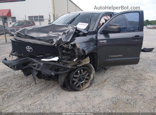 5TFDW5F19HX587587 2017 TOYOTA TUNDRA Gray Դիմացի տեսք