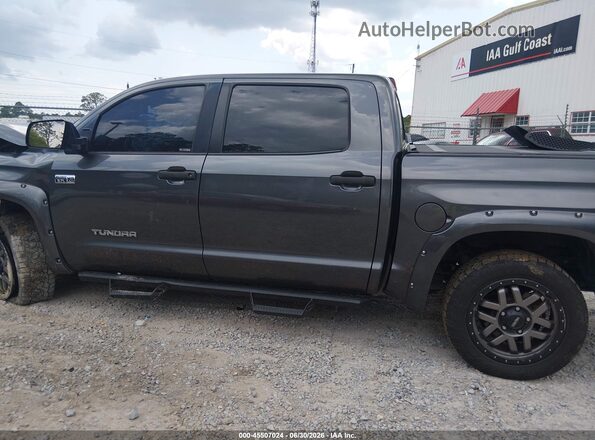 5TFDW5F19HX587587 2017 TOYOTA TUNDRA Gray 