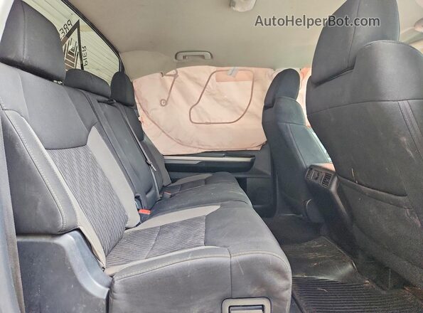 5TFDW5F19HX672302 2017 TOYOTA TUNDRA Tan Հետևի նստատեղերի տեսք