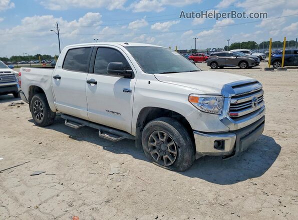 5TFDW5F1XGX541569 2016 TOYOTA TUNDRA White Առջևի աջ