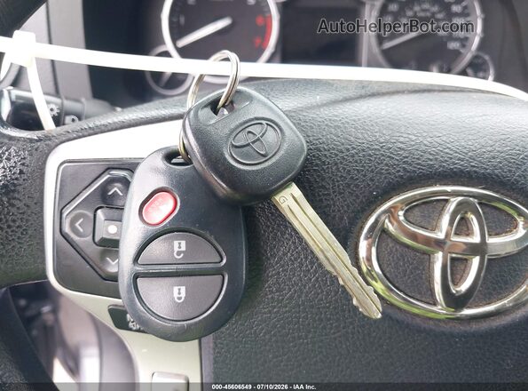 5TFDY5F10HX612354 2017 TOYOTA TUNDRA Black წინა პანელის ხედი