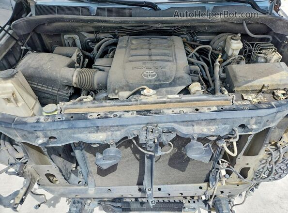 5TFDY5F13KX786622 2019 TOYOTA TUNDRA Black Rear interior view