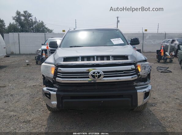 5TFDY5F14HX591752 2017 TOYOTA TUNDRA Серебряный Вид спереди