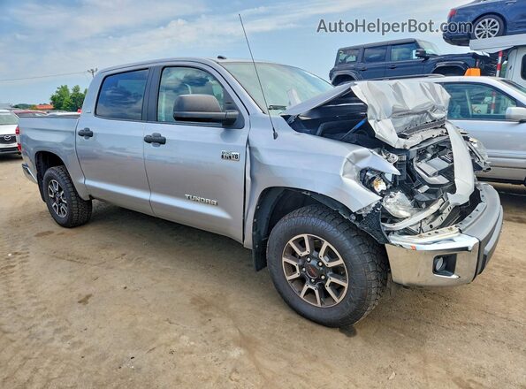 5TFDY5F15HX617811 2017 TOYOTA TUNDRA Gray Առջևի աջ