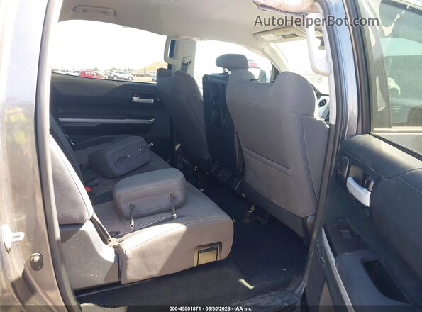 5TFDY5F16HX585807 2017 TOYOTA TUNDRA Gray Вид наклейки з VIN-кодом
