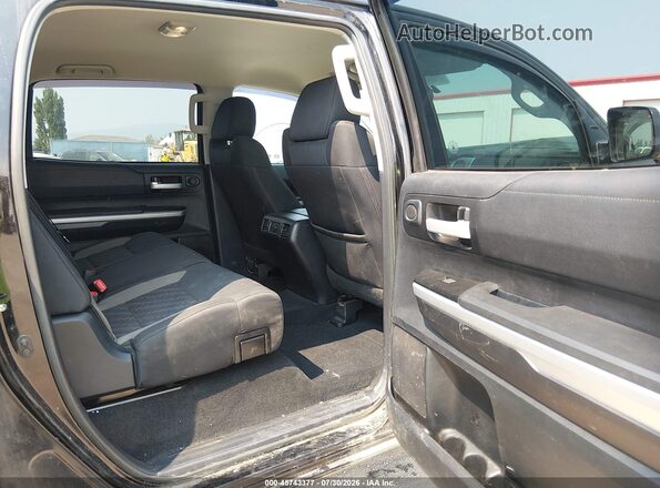 5TFDY5F18HX669840 2017 TOYOTA TUNDRA Black Widok naklejki z numerem VIN