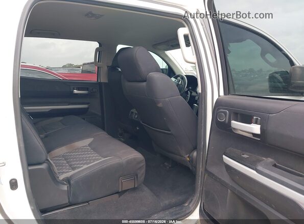 5TFDY5F19LX888928 2020 TOYOTA TUNDRA White Widok naklejki z numerem VIN