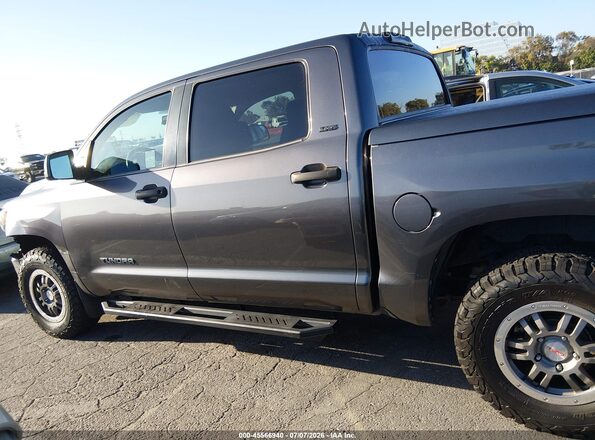 5TFEM5F12HX110977 2017 TOYOTA TUNDRA Gray Սալոնի 360 աստիճան տեսք