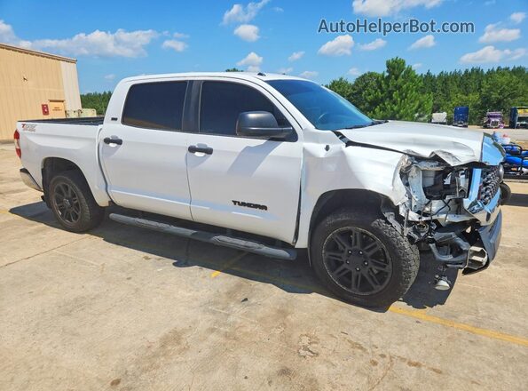 5TFEM5F14KX135872 2019 TOYOTA TUNDRA White Przód prawy