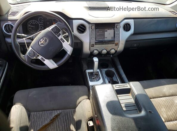 5TFEM5F17JX131958 2018 TOYOTA TUNDRA Black Widok deski rozdzielczej