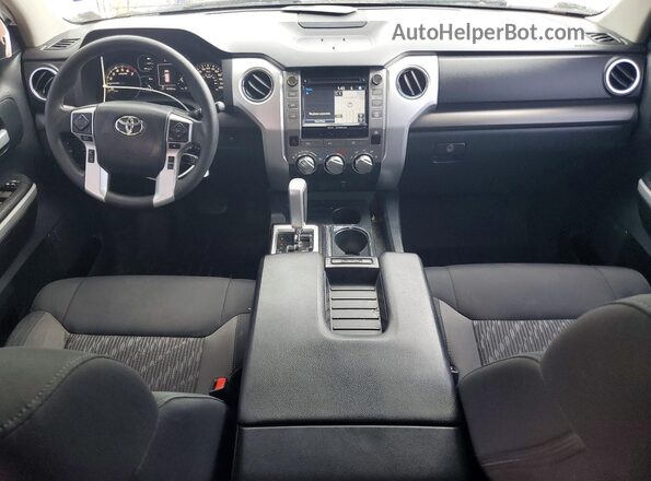 5TFEM5F17KX135591 2019 TOYOTA TUNDRA Белый Вид панели приборов