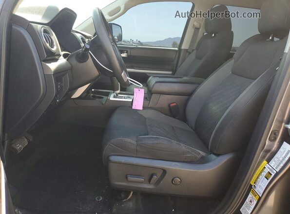5TFEM5F19HX122429 2017 TOYOTA TUNDRA Gray წინა სალონის ხედი