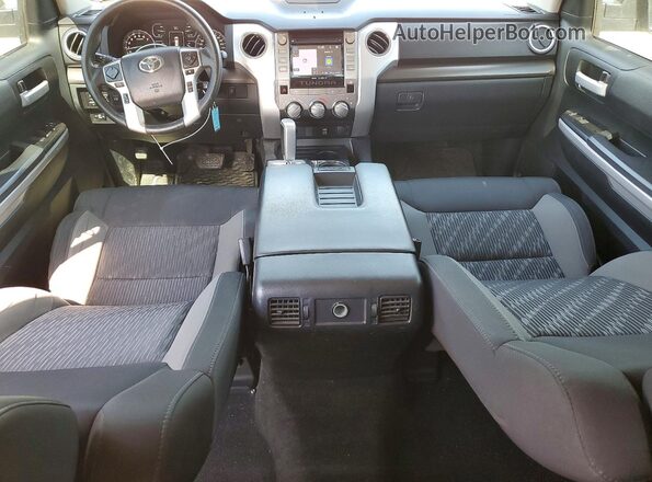 5TFEM5F19JX128091 2018 TOYOTA TUNDRA White Вид панелі приладів