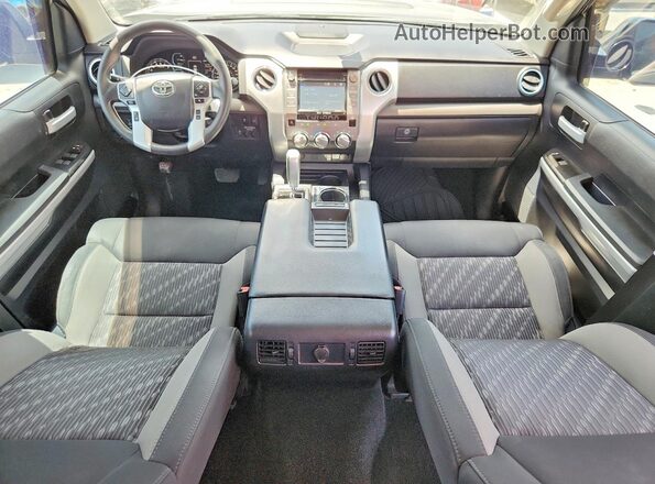 5TFEY5F12JX239389 2018 TOYOTA TUNDRA Silver Dashboard view
