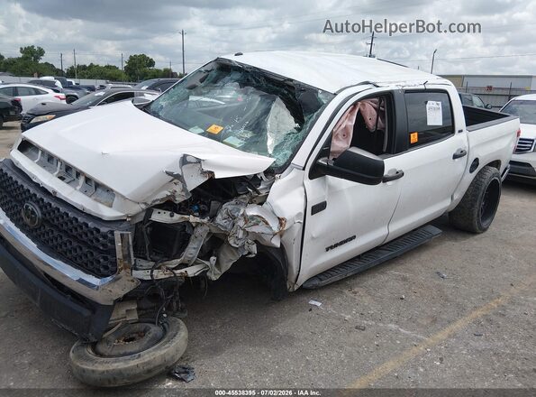 5TFEY5F17JX231790 2018 TOYOTA TUNDRA White Դիմացի տեսք