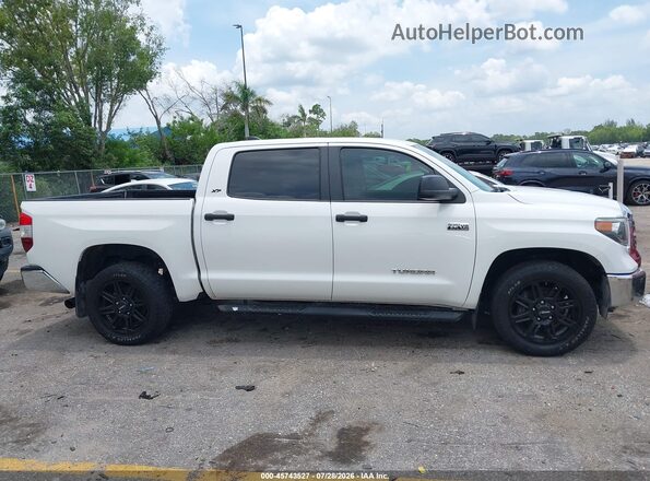 5TFEY5F18MX287984 2021 TOYOTA TUNDRA White Вид задньої частини салону